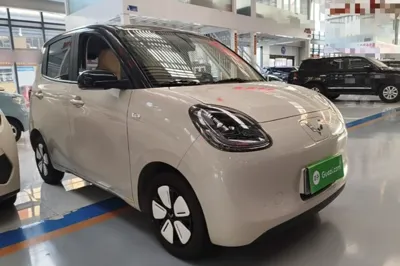 Wuling Hongguang MINIEV 2025, 9900 км, за 51555.8 CNY