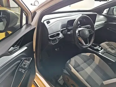 Volkswagen ID.4 Crozz 2024, 56800 км, за 93400 CNY - фото 16