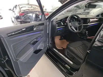 Volkswagen Passat 2022, 59000 км, за 107200 CNY - фото 16