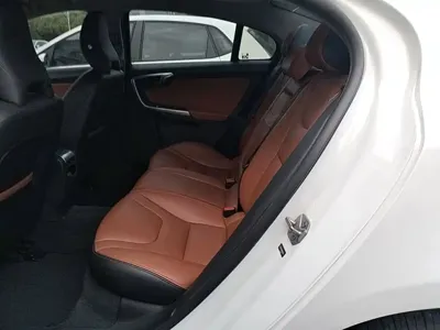 Volvo S60 2015, 176400 км, за 33300 CNY - фото 17