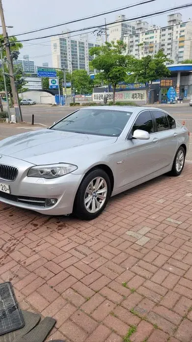 BMW 5-Series 2013, 119201 км, за 6300000 KRW