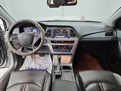 Hyundai Sonata 2015, 137056 км, за 7500000 KRW - фото 7