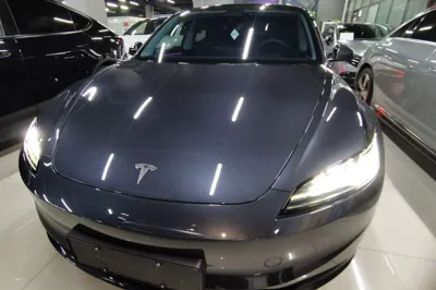 Tesla Model 3 2023, 18700 км, за 201070.34 CNY