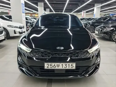 Kia K5 · 2021 год