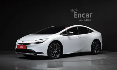 Toyota Prius · 2024 год