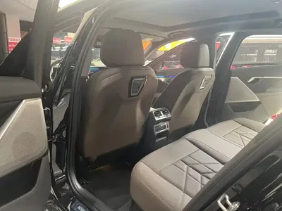 BMW i5 2024, 9000 км, за 188800 CNY - фото 8