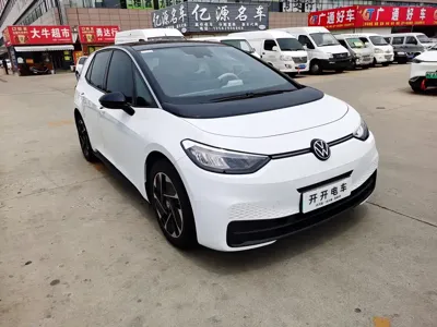 Volkswagen ID.3 2025, 11000 км, за 96800 CNY