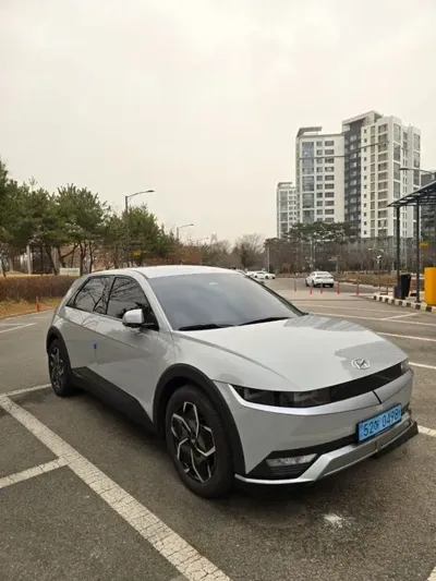Hyundai Ioniq5 2022, 79500 км, за 10710000 KRW