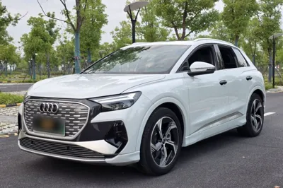 Audi Q4 e-tron · 2023 год