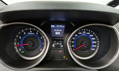 Hyundai Avante 2014, 75740 км, за 5600000 KRW - фото 8