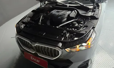 BMW 5-Series 2024, 21706 км, за 63500000 KRW - фото 6