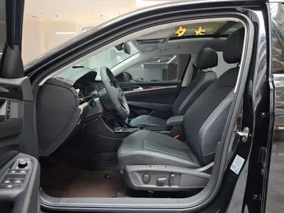 Volkswagen Passat 2026, 10000 км, за 124800 CNY - фото 7