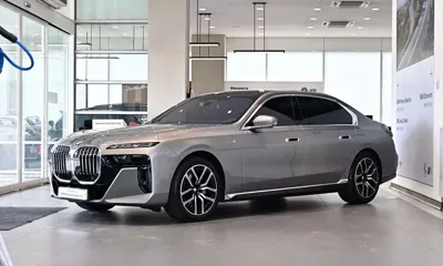 BMW 7-Series · 2025 год