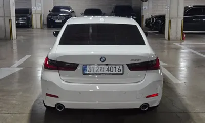 BMW 3-Series 2025, 4043 км, за 42000000 KRW