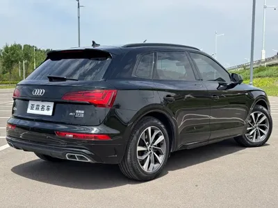 Audi Q5L 2023, 30000 км, за 199899 CNY