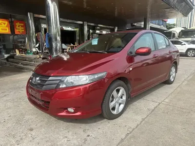 Honda City Classic 2011, 180000 км, за 16800 CNY