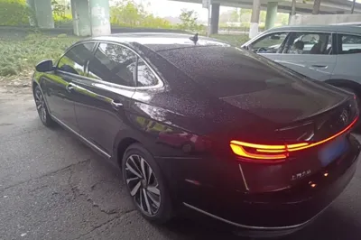 Volkswagen Passat 2025, 14100 км, за 137767.9 CNY - фото 4