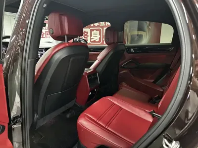 Porsche Cayenne 2020, 46000 км, за 435800 CNY - фото 12
