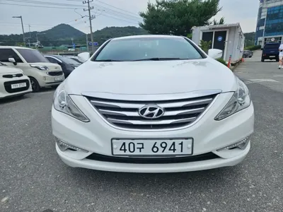 Hyundai Sonata 2013, 100180 км, за 4990000 KRW - фото 1