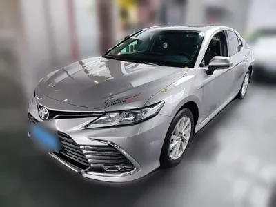 Toyota Camry 2023, 21100 км, за 101300 CNY - фото 3
