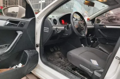 Volkswagen Jetta 2015, 69500 км, за 24003.63 CNY - фото 16