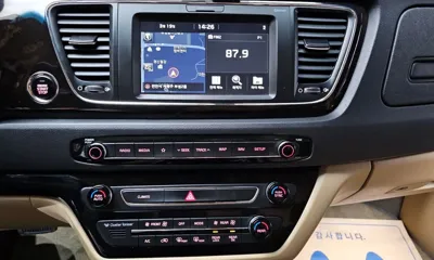 Kia Canival 2019, 62150 км, за 19200000 KRW - фото 16