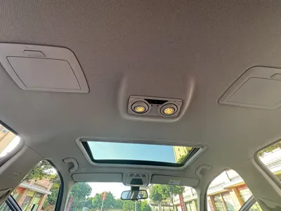 BMW 3 Series 2019, 73000 км, за 109800 CNY - фото 16