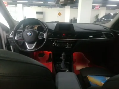 BMW 1 Series 2018, 56700 км, за 77675.76 CNY - фото 12