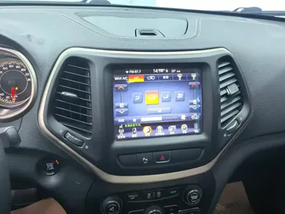 Jeep Cherokee 2016, 110800 км, за 32800 CNY - фото 13