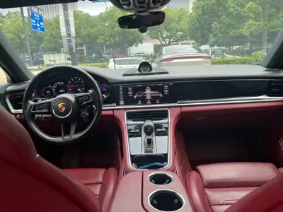 Porsche Panamera 2021, 58000 км, за 638000 CNY - фото 7