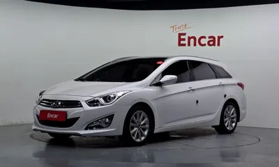 Hyundai i40 · 2012 год