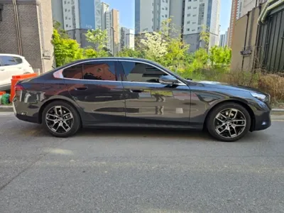 BMW 5-Series 2026, 10078 км, за 64100000 KRW