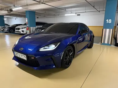 Toyota 86 · 2025 год