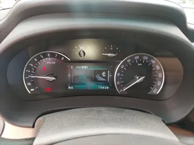Buick GL8 2019, 78400 км, за 132200 CNY
