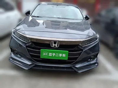 Honda Accord 2022, 30600 км, за 120886.75 CNY