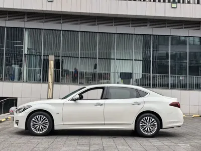 Infiniti Q70 2019, 131000 км, за 88800 CNY