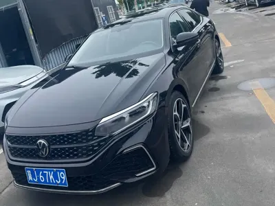 Volkswagen Passat · 2023 год