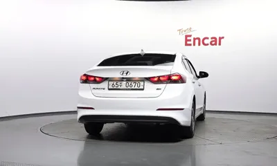 Hyundai Avante 2016, 88671 км, за 9300000 KRW