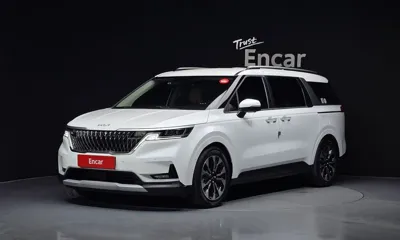 Kia Canival · 2023 год