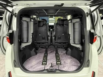 Toyota Vellfire 2025, 26400 км, за 795000 CNY - фото 14