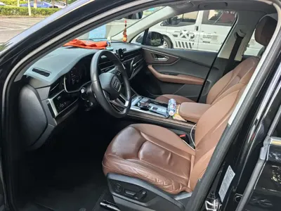 Audi Q7 2020, 91000 км, за 228000 CNY
