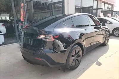 Tesla Model Y 2023, 51700 км, за 194271.12 CNY - фото 6