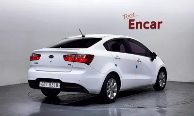 Kia Pride 2013, 88083 км, за 4650000 KRW
