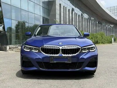 BMW 3 Series 2022, 28000 км, за 165799 CNY