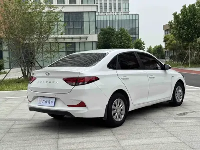 Hyundai Elantra 2021, 62000 км, за 37800 CNY - фото 4