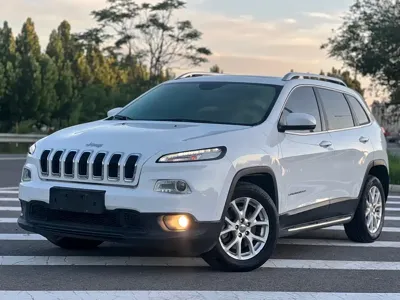 Jeep Cherokee 2016, 160000 км, за 29800 CNY - фото 15