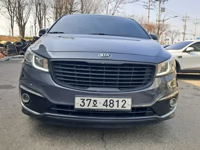 Kia Canival · 2018 год