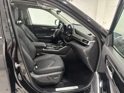 Toyota Highlander 2024, 33000 км, за 198800 CNY - фото 26