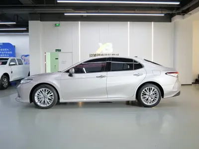 Toyota Camry 2021, 37500 км, за 98000 CNY