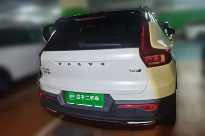 Volvo XC40 2020, 28200 км, за 84084.05 CNY